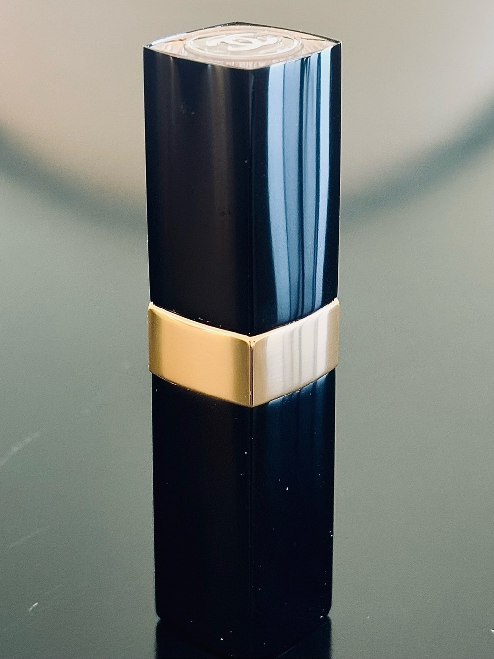 Chanel Rouge Coco Flash Hydrating Vibrant Shine Lip Colour in 280 Sweet - Picture 4 of 8